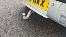 Land Rover Defender 2.0 D240 SE 110 5dr Auto Diesel Estate